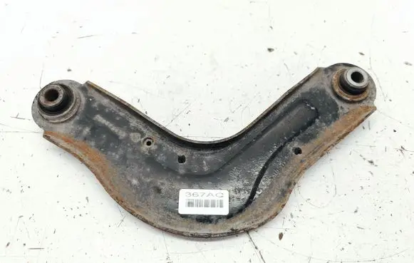Rear control arm