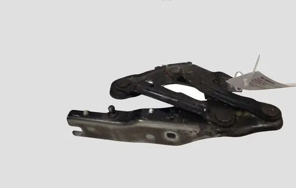 Audi A1 Engine bonnet/hood hinges