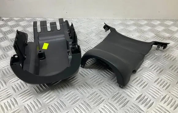 Audi Q3 8U Steering wheel column trim 8U0953497J 8U0953515A