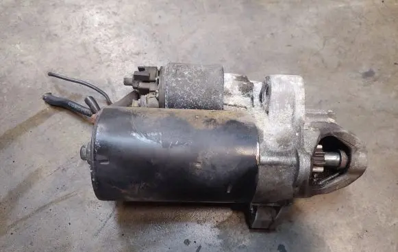 Audi A6 S6 C5 4B Starter motor