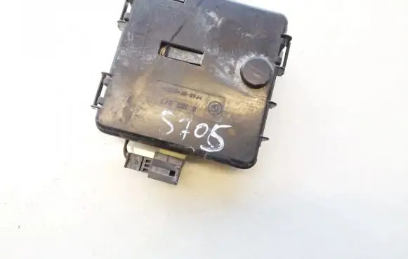 BMW X3 E83 Fuse box set 8387547 69289445