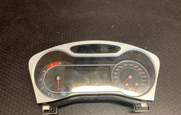 Ford Galaxy Speedometer (instrument cluster) VP7M2F10894A