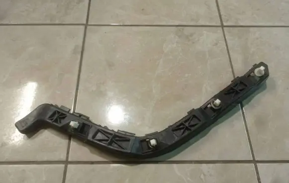 KIA Sorento Bumper support mounting bracket corner 86661C5000