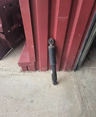 Toyota RAV 4 (XA40) Rear shock absorber/damper 4853142420