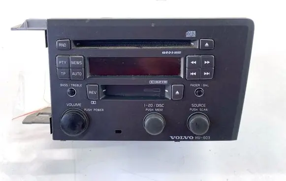 Volvo S60 Radio/CD/DVD/GPS head unit 8651152