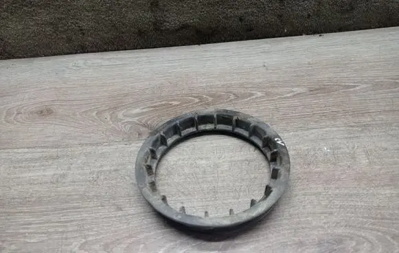 Volvo V70 In tank fuel pump screw locking ring/nut 8649739