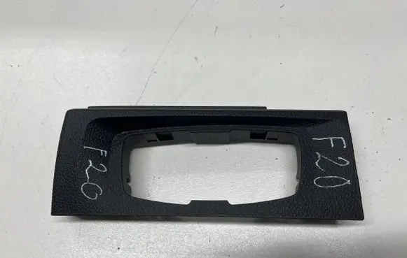 BMW 1 F20 F21 Panel trim 9211305
