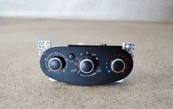 Dacia Dokker Climate control unit 5P374300057 5P3743000