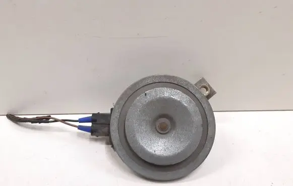 Volkswagen Golf IV Horn signal 6N0951101C