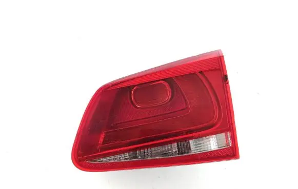 Volkswagen Touareg II Tailgate rear/tail lights 7P6945094C 89090274