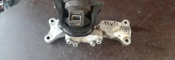 Peugeot 208 I Engine mount vacuum valve 9654165780
