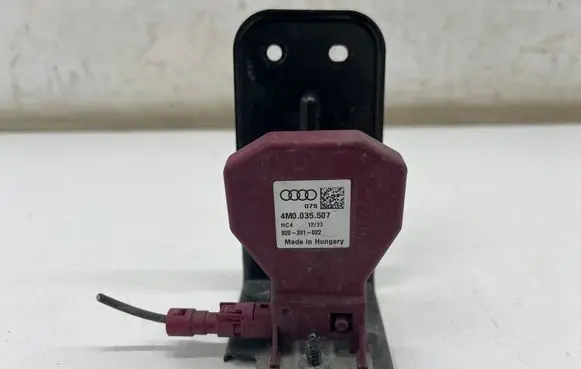 Audi Q8 e-tron Aerial antenna amplifier 4M0035507