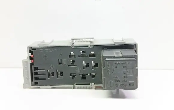 Opel Combo C Fuse module 09115144
