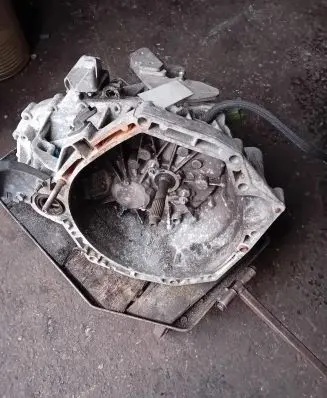 Renault Megane II Manual 6 speed gearbox 618810 AC69218