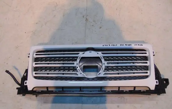 Mercedes-Benz G W463 2nd Gen Front bumper upper radiator grill A4638880400