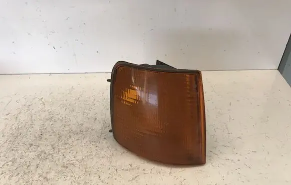 Volkswagen PASSAT B3 Front indicator light