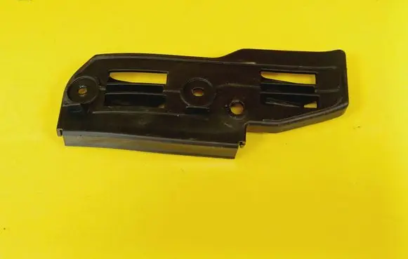 Volkswagen PASSAT B5.5 Front bumper mounting bracket 3B0807184E