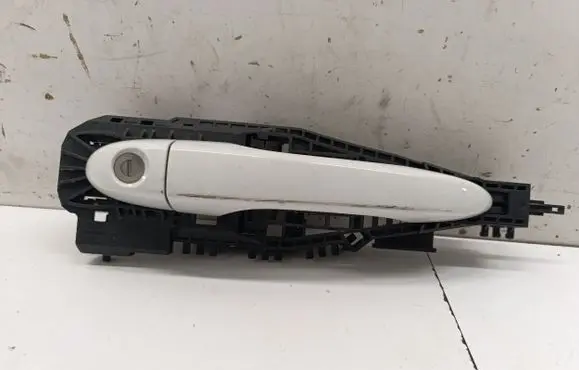 Jeep Cherokee Front door exterior handle 68084836