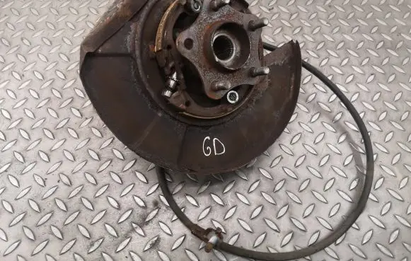 Infiniti Q50 Rear wheel hub