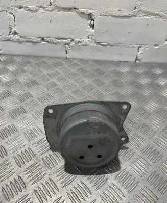 Opel Insignia A Engine mount bracket 13227734