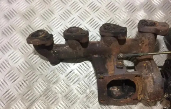 Ford Mondeo MK II Exhaust manifold