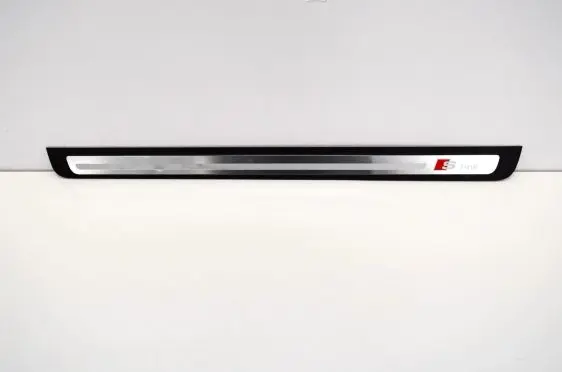Audi A5 8T 8F Front sill trim cover 8T0853373
