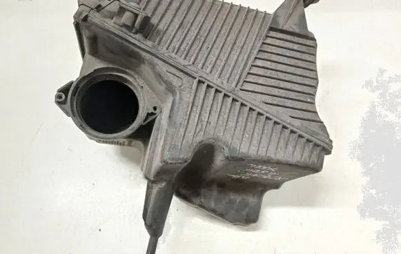 Renault Scenic II - Grand scenic II Air filter box 8200176559 8200369798