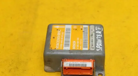 Mercedes-Benz Sprinter W901 W902 W903 W904 Airbag control unit/module 0004460042