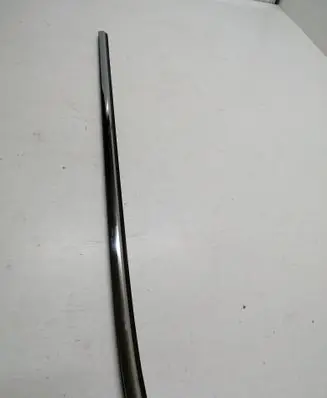 Front door glass trim molding