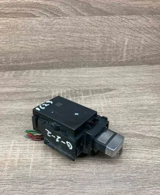 Volkswagen PASSAT B7 Ignition lock 3C0905843T