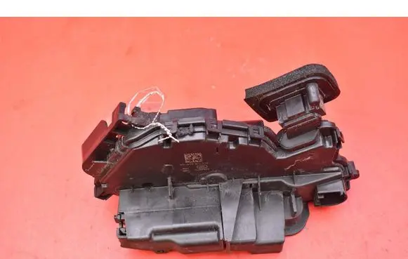 Skoda Octavia Mk3 (5E) Front door lock B55TB837015