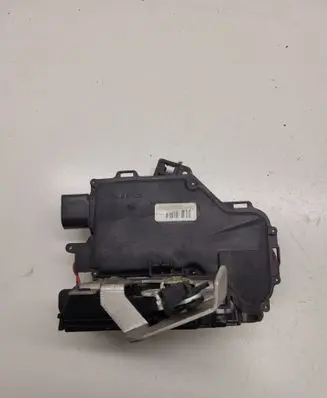 Audi A4 S4 B6 8E 8H Rear door lock 8E0839015C