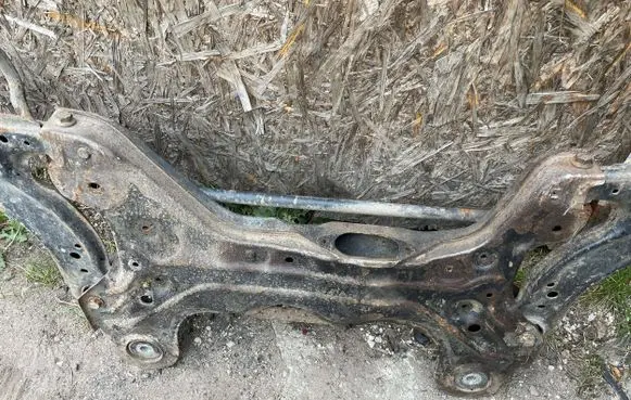 Volkswagen Golf IV Front subframe