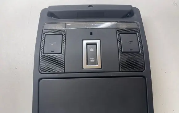 Land Rover Discovery Sport Front seat light HK7215K609AB 15052019 28558105