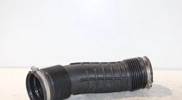 Volvo XC70 Air intake hose/pipe 6898050