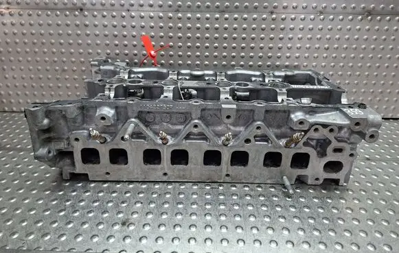 Renault Master III Engine head S27624359 110422750R