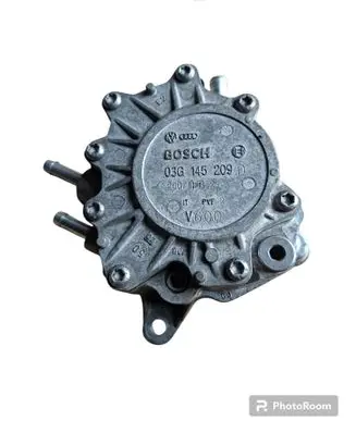 Volkswagen PASSAT B6 Vacuum pump 03G145209D