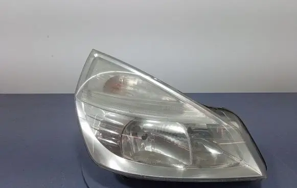 Renault Espace III Headlight/headlamp 8200394704