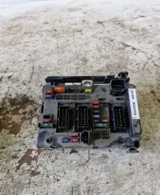 Peugeot 307 Fuse box set 9646405280