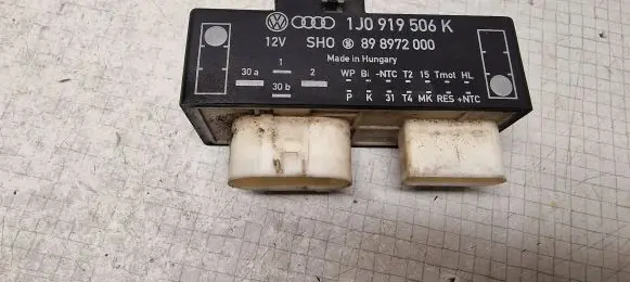 Seat Leon (1M) Coolant fan relay 1J0919506K