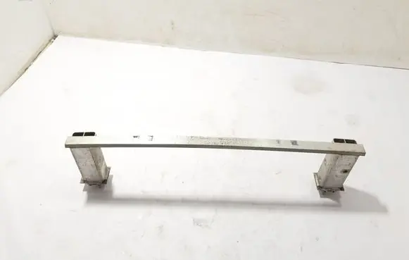 Volvo XC90 Radiator mount bracket 31387240