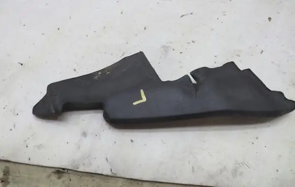 Opel Zafira C Fender foam support/seal 13351843