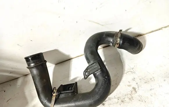 Peugeot Boxer Intercooler hose/pipe B00066