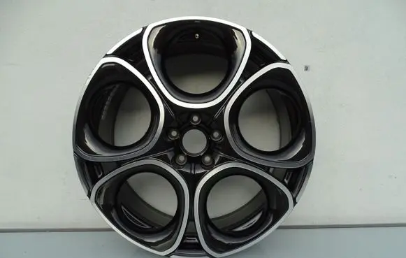 R20 alloy rim