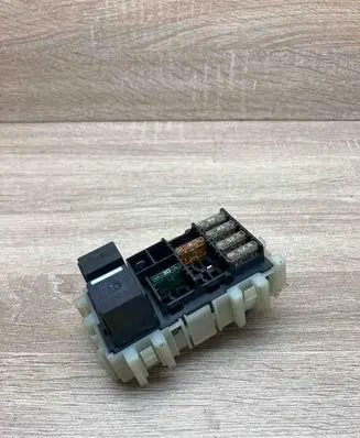 Ford Galaxy Fuse module 6G9T14K131AA K067R