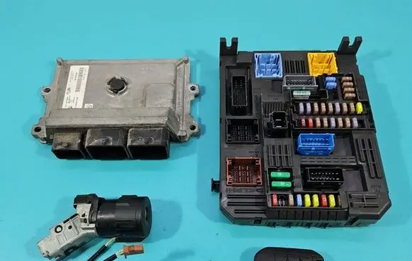 Citroen C3 Engine control unit/module ECU 9800913080 IMPRK1587561