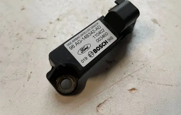 Ford Focus C-MAX Airbag deployment crash/impact sensor 98AG14B342AD