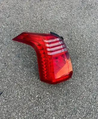 Peugeot 5008 Rear/tail lights