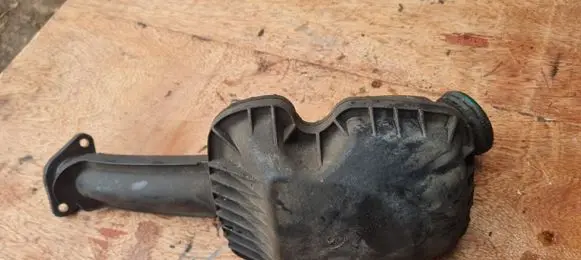 Intake resonator