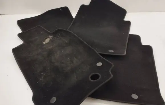 Maserati Quattroporte Car floor mat set 072134200